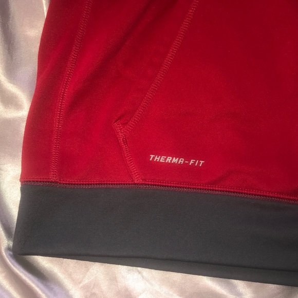 Nike sweatshirt - Picture 3 of 3